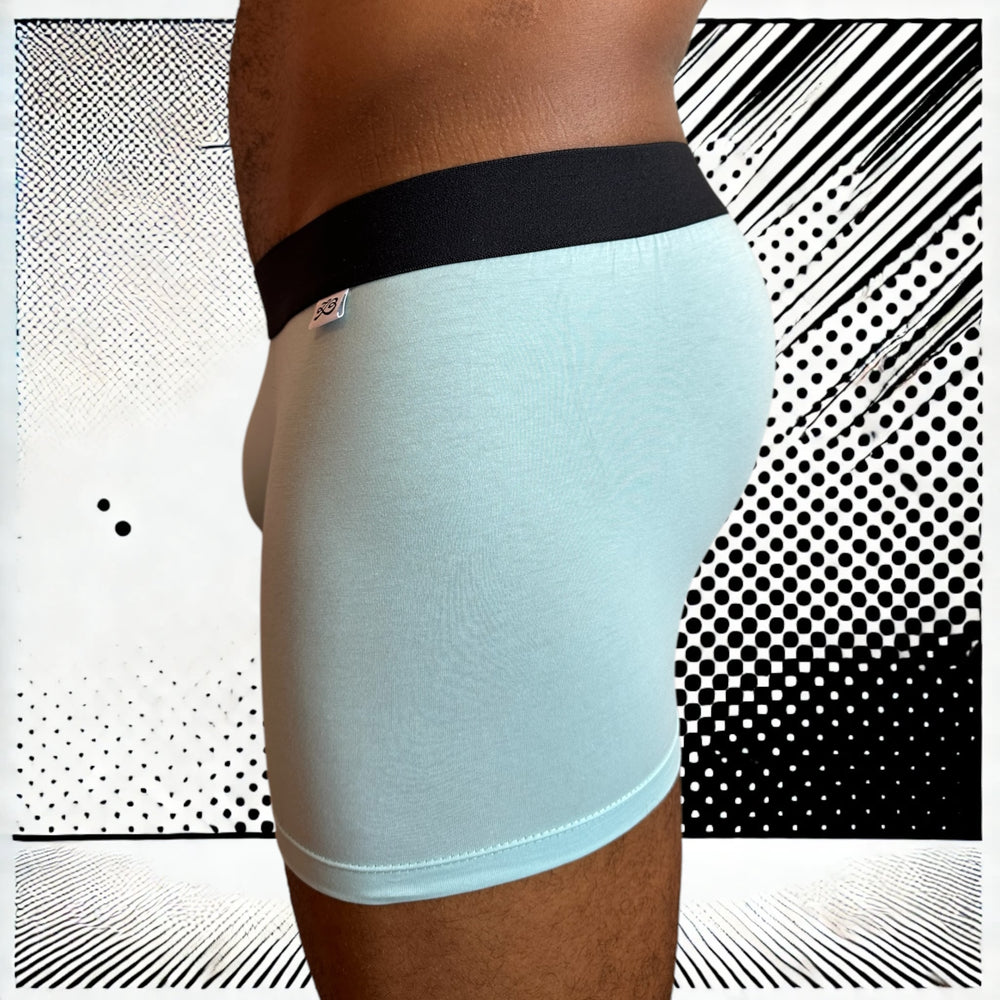 
                  
                    Boxer homme Le Beau Tom — bleu, confort, marque française, design lyonnais, fabrication Portugal, profil gauche
                  
                