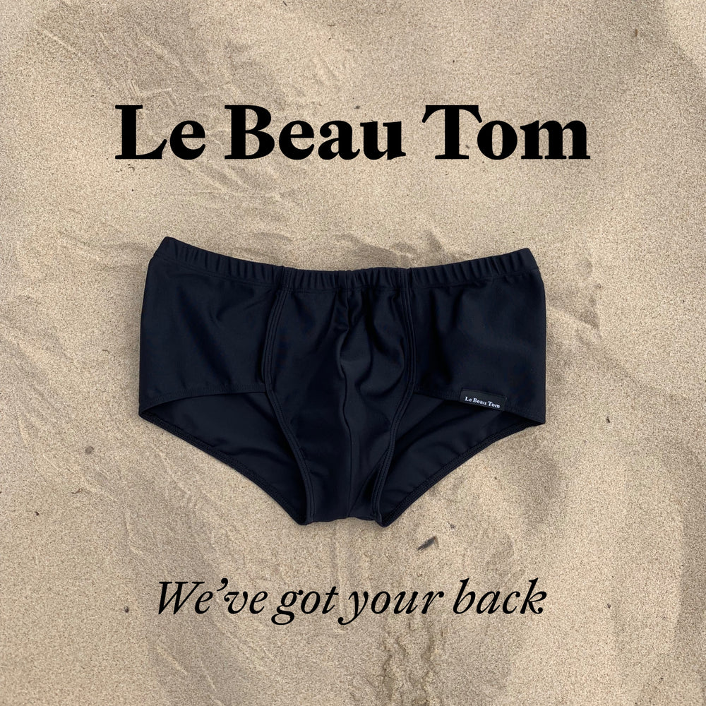 
                  
                    Un produit de la collection de maillots de bain de la marque Française Le Beau tom. En plus de proposer ce boxer shorty de bain noir, la marque propose aussi des sous-vêtements.
                  
                