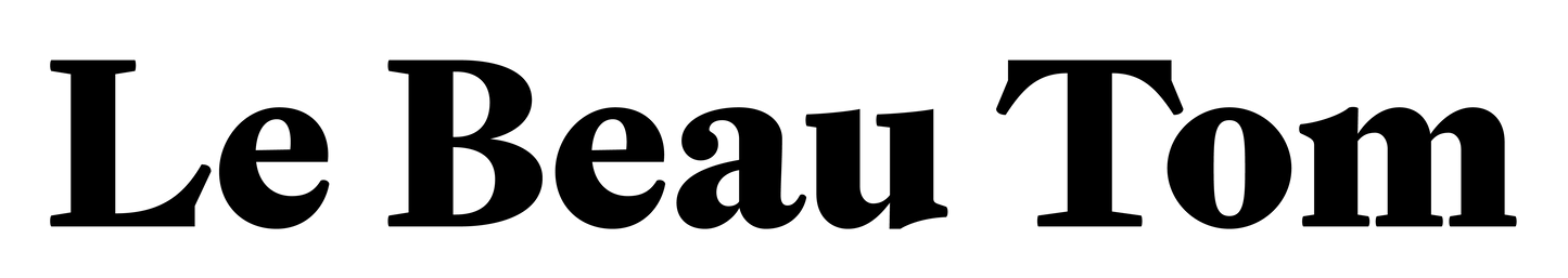 Le logo en noir de la marque de sous-vêtements Le Beau Tom, une marque Française qui vend en ligne des slips, boxers, jockstraps et des maillots de bain de qualité.