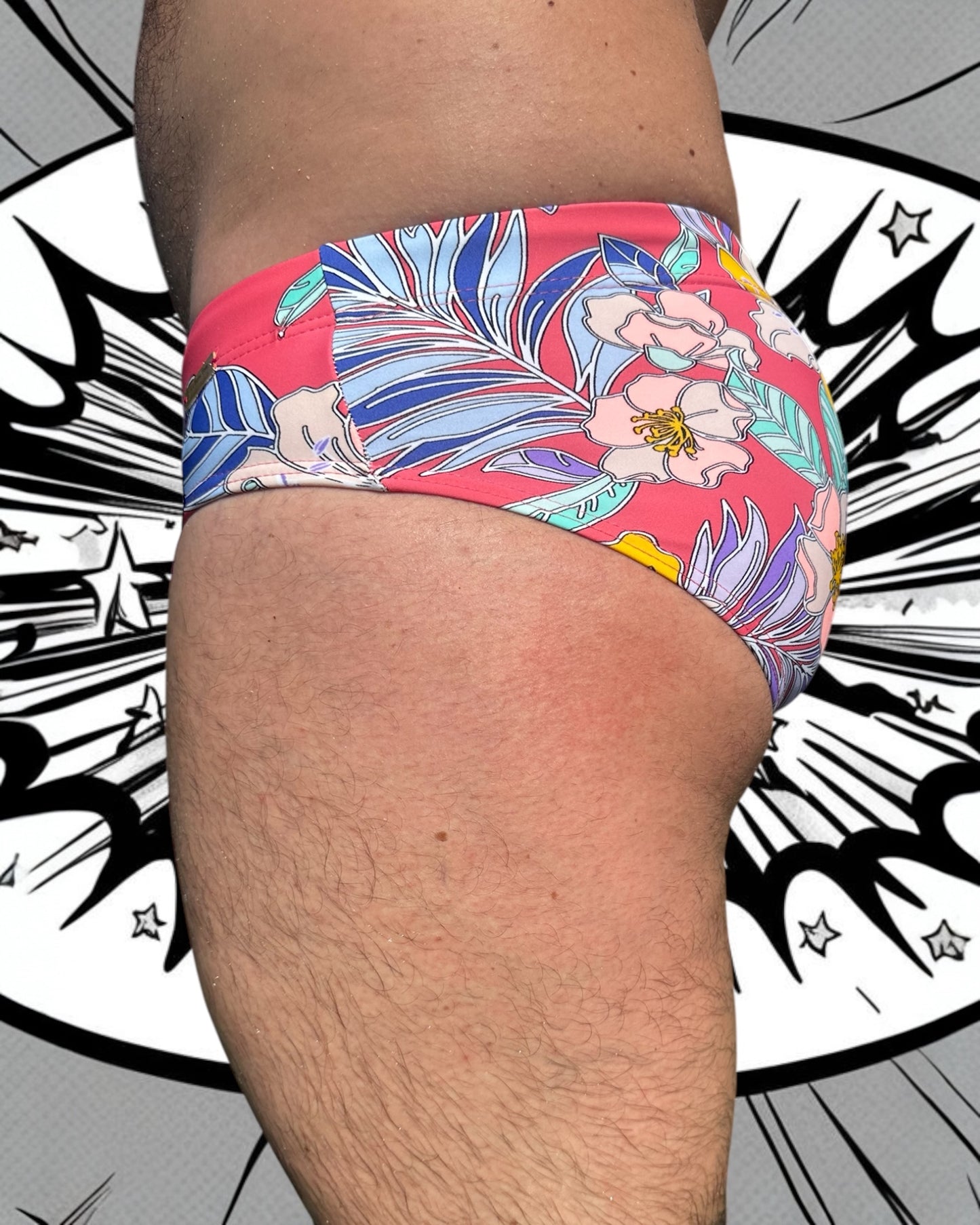 Maillot de bain de la marque de sous-vêtement Française Le Beau Tom, modèle Pink Paradise, rose et fleuri